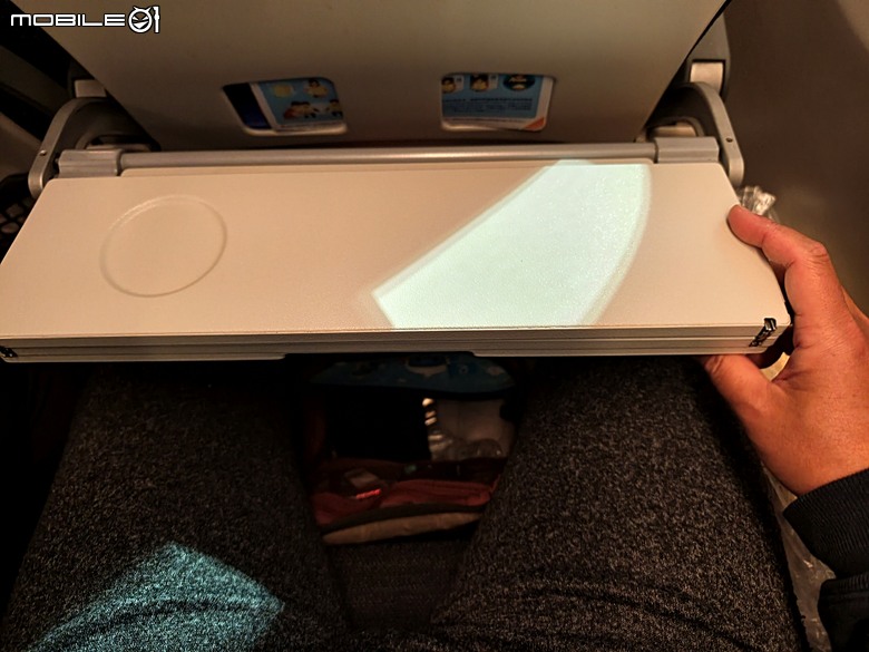 中華航空 CI057 桃園&rArr;墨爾本、CI054 布里斯本&rArr;桃園、澳洲國內線 維珍航空 VA827 墨爾本&rArr;雪梨、VA511 雪梨&rArr;黃金海岸，以及東澳四城之四座機場 — 2026東澳洲四大城巡遊之航空行程段