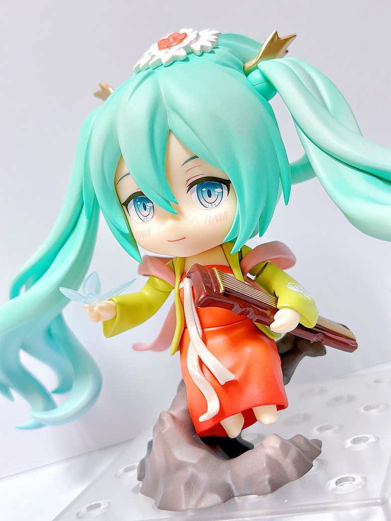 【開箱】初音未來 高山流水 Ver. - 靜聽山水聲，一曲初音來！