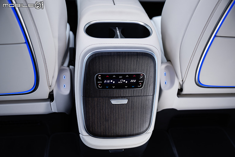 【重點新車】Mercedes-Benz全新純電VLE登場，設計、科技全面進化的豪華MPV！