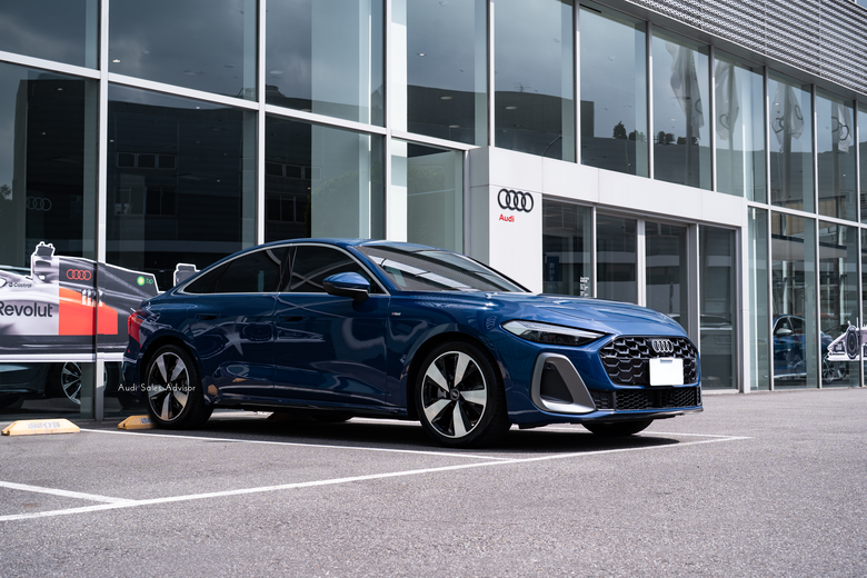 交車分享｜Audi A5 Sedan TFSI 110kW S line｜金屬星夜藍・Ascari Blue Metallic・9W