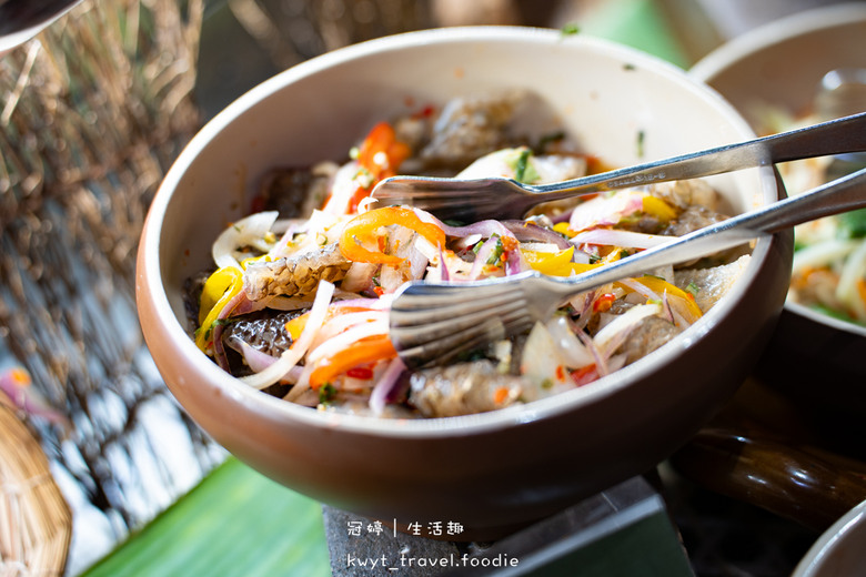 759元泰式料理無限吃！泰國主廚坐鎮，火山排骨、泰北爐烤牛排，板橋車站附近美食餐廳，最新價格