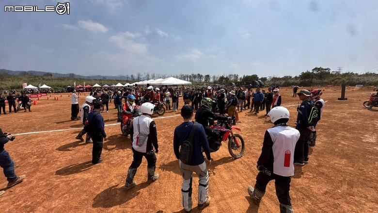Honda Motorcycle 百位車主齊聚，硬漢英雄會看你有多硬，我在塔克越野場摔車翻了兩圈半！
