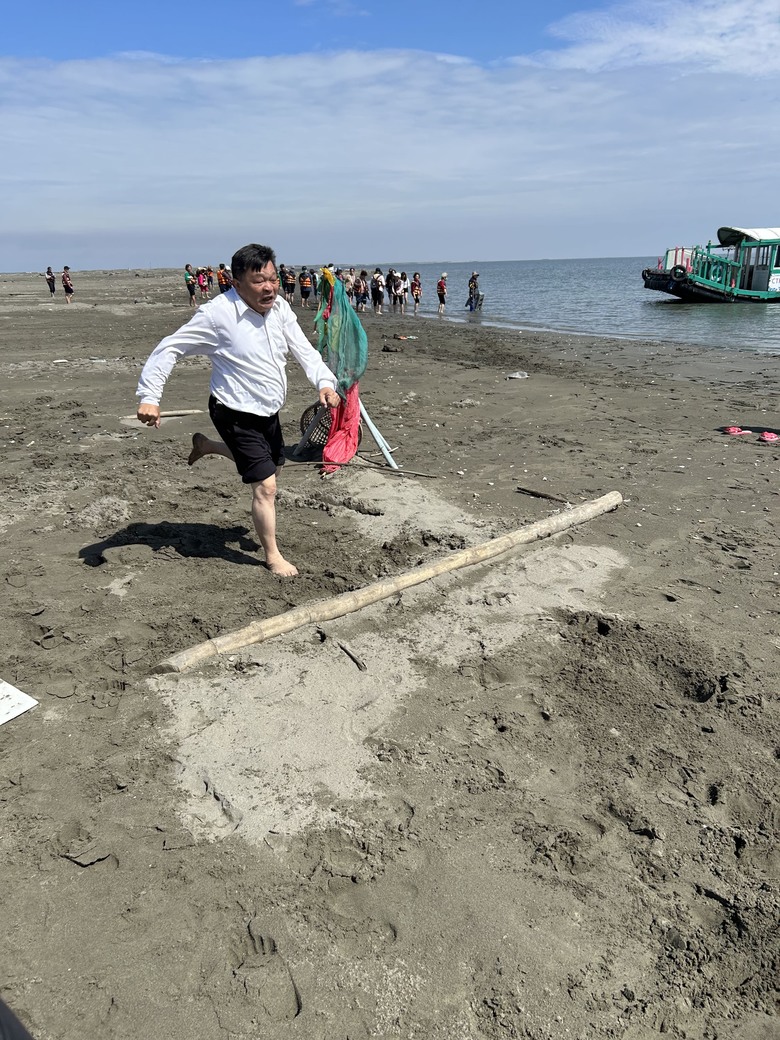 海鼠山、1314愛心觀景台、瑞峰龍宮瀑布、外傘頂洲，六和高工汽修科同學會，休閒旅遊活動