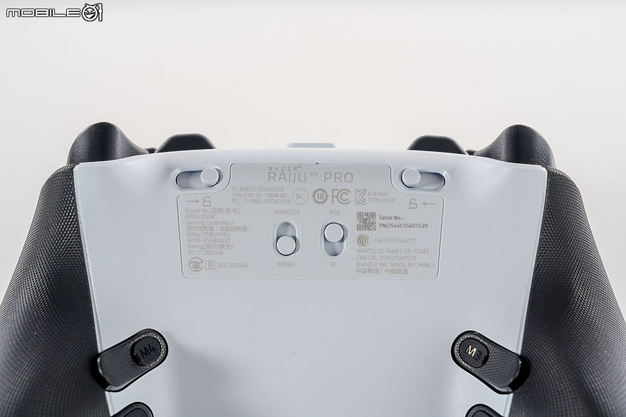 Razer Raiju V3 Pro for PS5 體驗報告｜原廠控制器的最佳升級方案？！