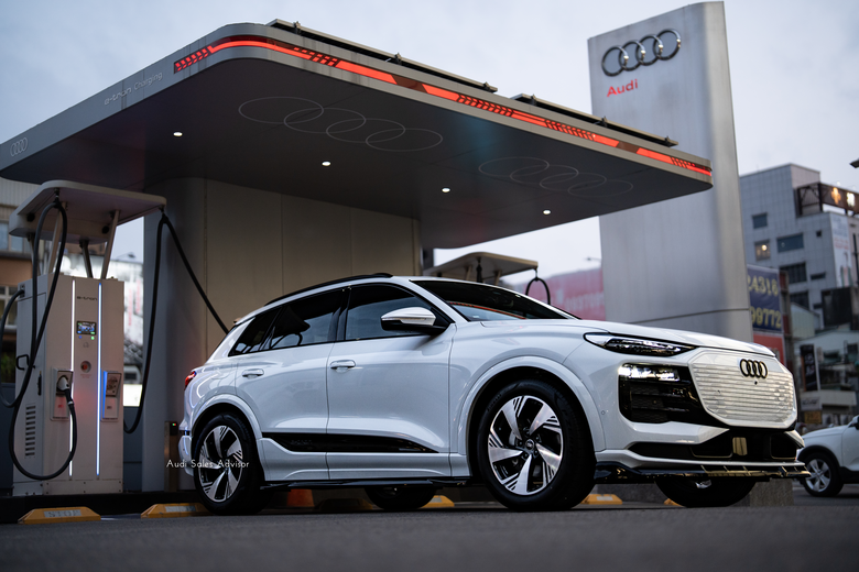 每一台愛車都是獨一無二的｜Audi Q6 e-tron｜交車照片分享