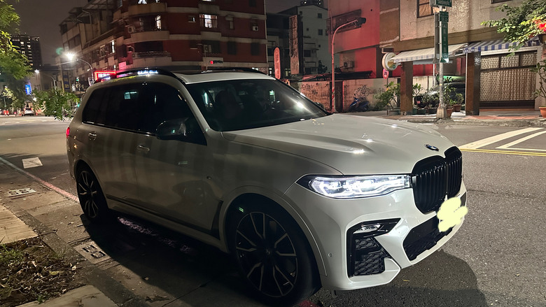 唉~ 大家都這麼有錢嗎?? 汽車版12個熱門討論就有6部好車開箱~ ~