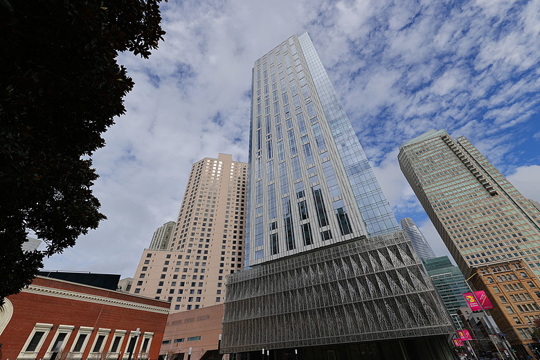 Canon RF 14mm F1.4L VCM 評測報告｜星野攝影首選、極致光學的巔峰之作！