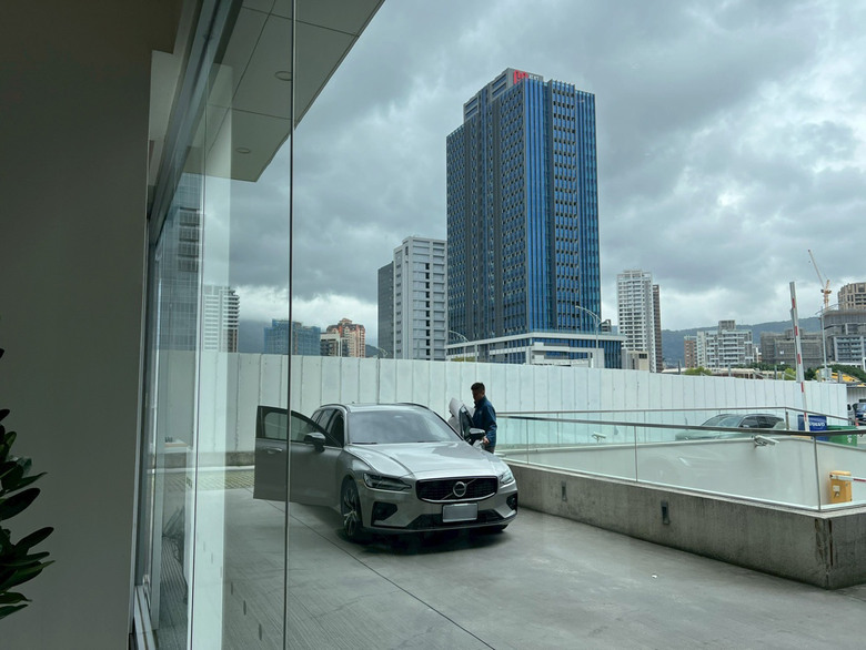 V60年後回廠保養、洗車&玻璃鍍膜完整心得分享