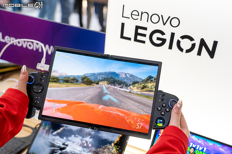 Lenovo 秀 Legion Go Fold 概念掌機｜11.6 吋可摺大螢幕，重塑行動遊戲想像！