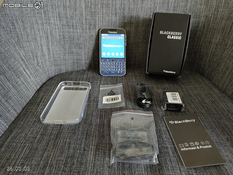 BlackBerry Classic 經典復刻 Zinwa Q25 四色全家照