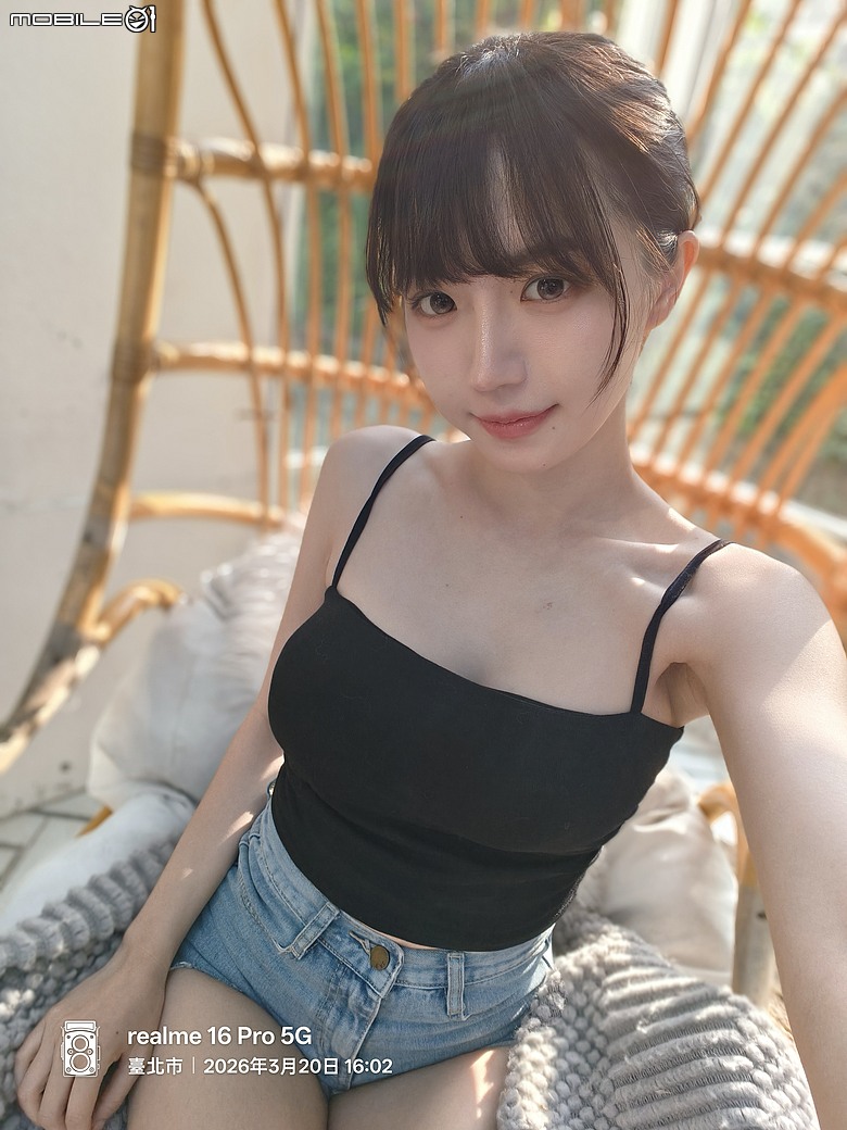 點我看大圖 realme 16 Pro 5G 體驗|坐擁大電量與 AI 創作優勢的中階人像機!