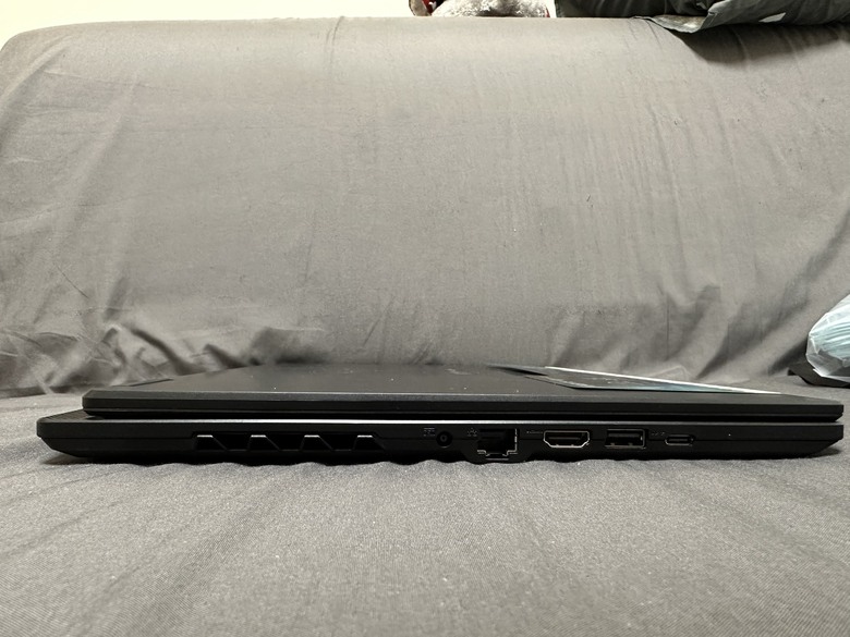 5060筆電GIGABYTE A16開箱 四萬價位的優質選擇