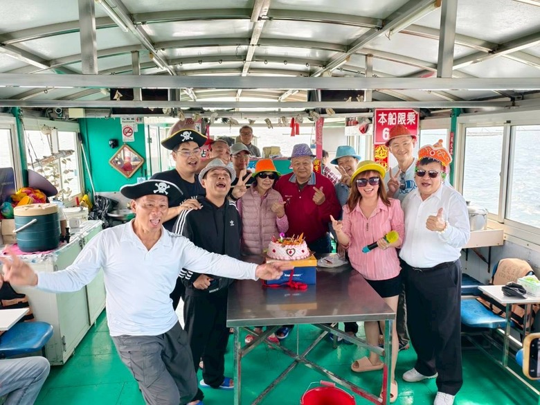 海鼠山、1314愛心觀景台、瑞峰龍宮瀑布、外傘頂洲，六和高工汽修科同學會，休閒旅遊活動