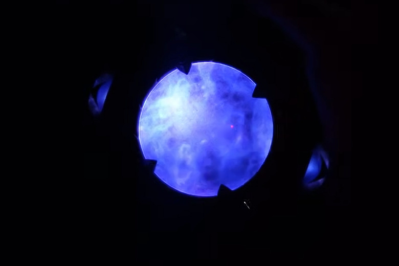 《魔獸世界:至暗之夜》典藏版開箱|「黑暗之心」實體化,收藏深邃虛無之力!