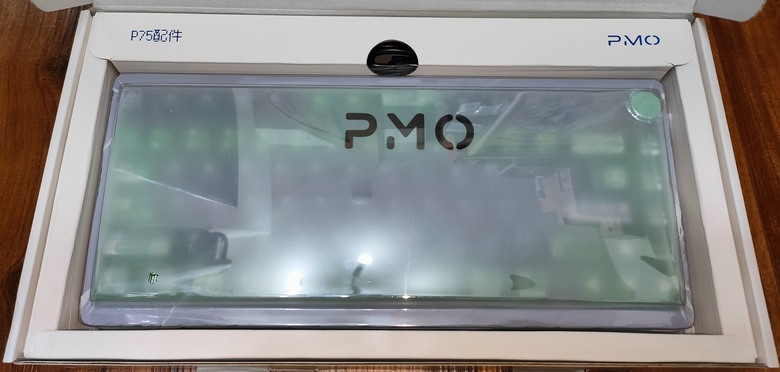 鍵盤開箱：PMO P75 75% 塑料鍵盤-初號機配色