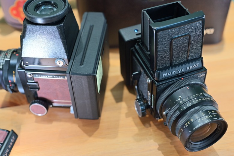 Nons- Mamiya RB67 instax square back