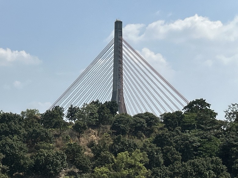 元 宵 騎 遊 大 樹 佛 光 山 燈 會