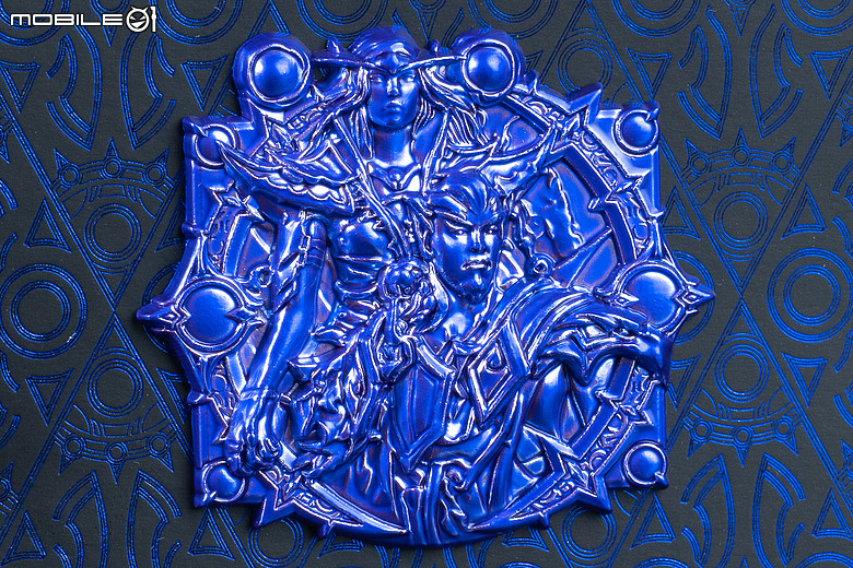 《魔獸世界:至暗之夜》典藏版開箱|「黑暗之心」實體化,收藏深邃虛無之力!