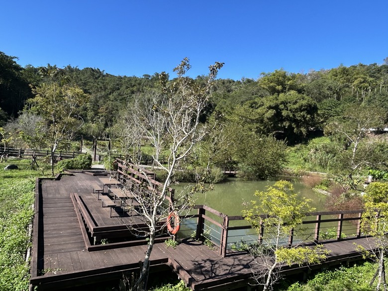 騎 遊 南 投 水 沙 連 ( 魚 池 鄉 )