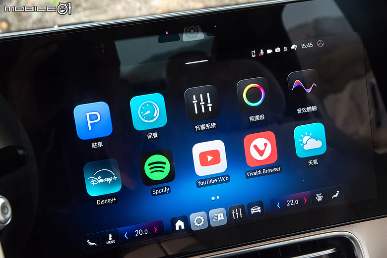 駕著 Mercedes-Benz 全新 CLA 180 來趟台南之旅｜拍攝景點分享，超乎預期的油電動力發揮！