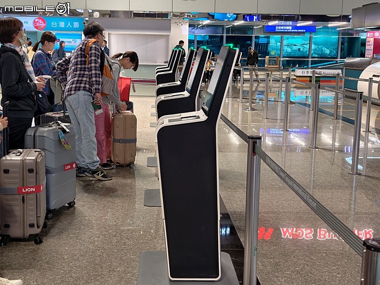 中華航空 CI057 桃園&rArr;墨爾本、CI054 布里斯本&rArr;桃園、澳洲國內線 維珍航空 VA827 墨爾本&rArr;雪梨、VA511 雪梨&rArr;黃金海岸，以及東澳四城之四座機場 — 2026東澳洲四大城巡遊之航空行程段