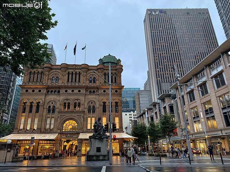 雪梨塔(Sydney Tower Eye) 、海德公園(Hyde Park)、雪梨聖母主教座堂(St Mary's Cathedral) 、維多利亞女王大廈(Queen Victoria Building)、雪梨市政廳(Sydney Town Hall)、聖安德烈座堂(St Andrew's Cathedral) — 2026東澳洲四大城巡遊之雪梨段 第3部