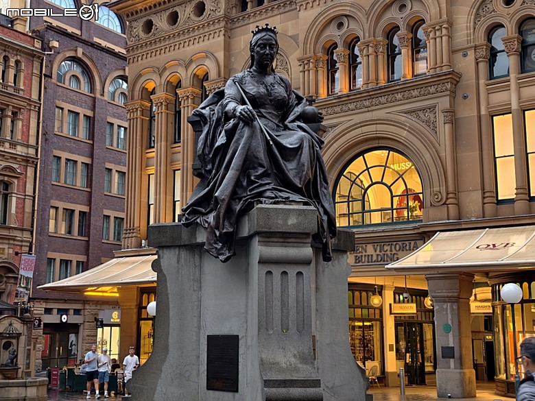 雪梨塔(Sydney Tower Eye) 、海德公園(Hyde Park)、雪梨聖母主教座堂(St Mary's Cathedral) 、維多利亞女王大廈(Queen Victoria Building)、雪梨市政廳(Sydney Town Hall)、聖安德烈座堂(St Andrew's Cathedral) — 2026東澳洲四大城巡遊之雪梨段 第3部