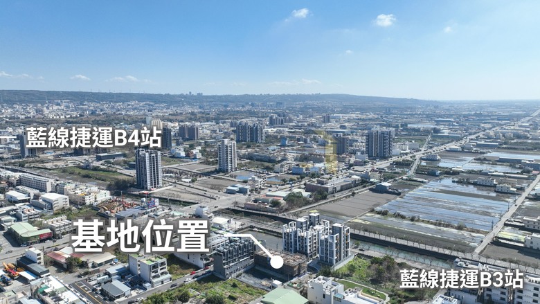 點我看大圖 🌟 梧棲【4F近成屋電梯豪墅】藍線捷運B3站 戶戶臨路 前院停車 朝南帝王座向 先建後售電梯豪墅 空拍分享