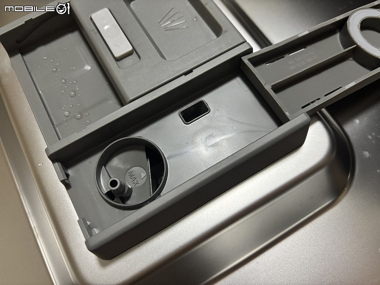 【體驗】 這不是洗碗機,是時間鍊金術!Panasonic 15人份獨嵌式洗碗機 NP-DFB2K6-1H,買回無價的下班時光