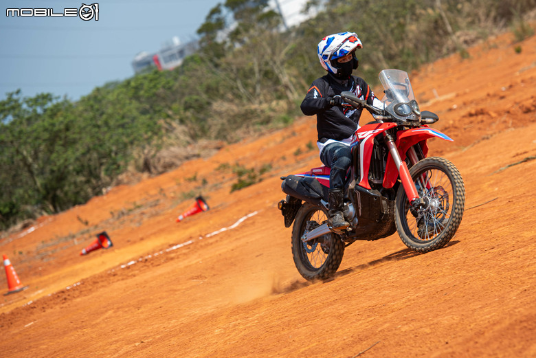 Honda Motorcycle 百位車主齊聚，硬漢英雄會看你有多硬，我在塔克越野場摔車翻了兩圈半！