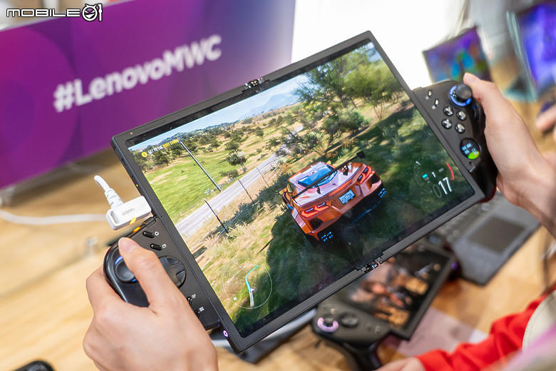Lenovo 秀 Legion Go Fold 概念掌機｜11.6 吋可摺大螢幕，重塑行動遊戲想像！
