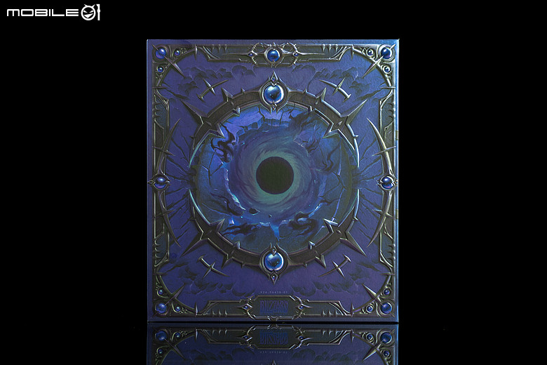 《魔獸世界:至暗之夜》典藏版開箱|「黑暗之心」實體化,收藏深邃虛無之力!