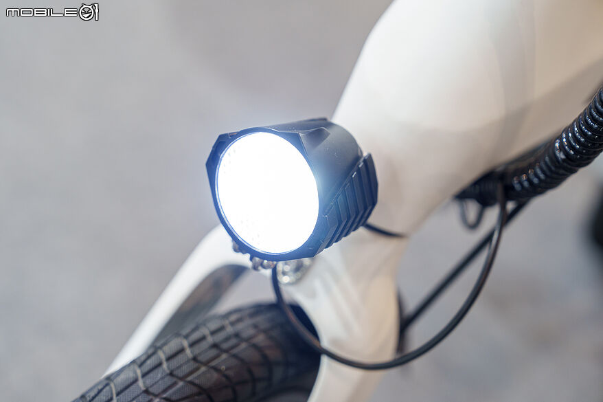 擴展都會智慧移動產品 Acer 於台北自行車展推出電輔車與電動滑板車新品