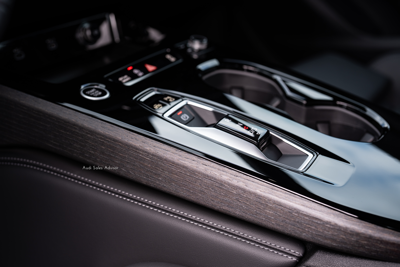 交車分享｜Audi A5 Sedan TFSI 110kW S line｜金屬星夜藍・Ascari Blue Metallic・9W