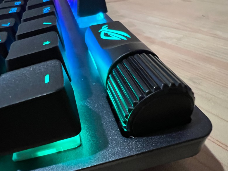 [輕開箱] ROG SCOPE II X 雪軸鍵盤