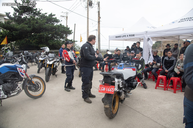 點我看大圖 BMW Motorrad 越野駕駛訓練課程全記錄,國際教官手把手帶你解任務!