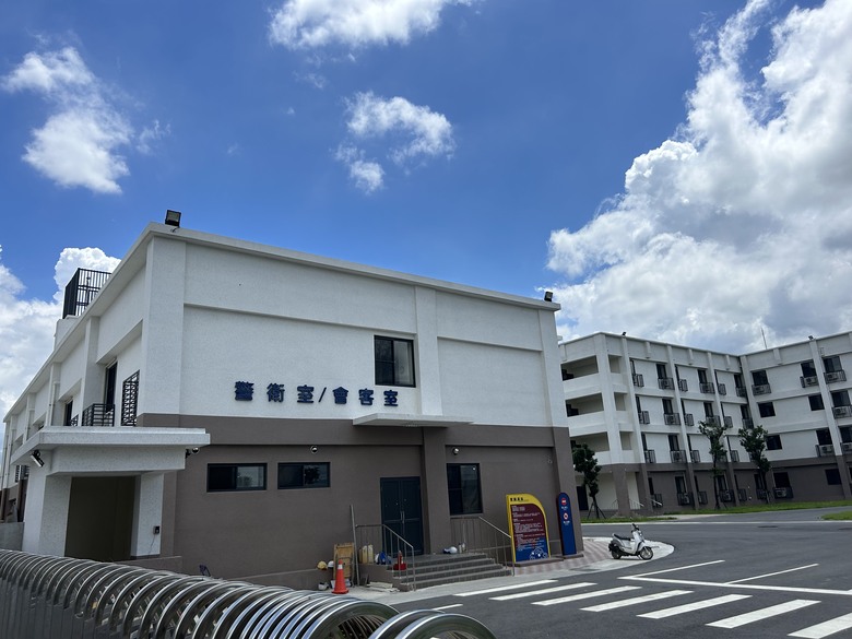 騎 訪 屏 東 龍 泉 ( 陸 戰 隊 新 訓 中 心 )