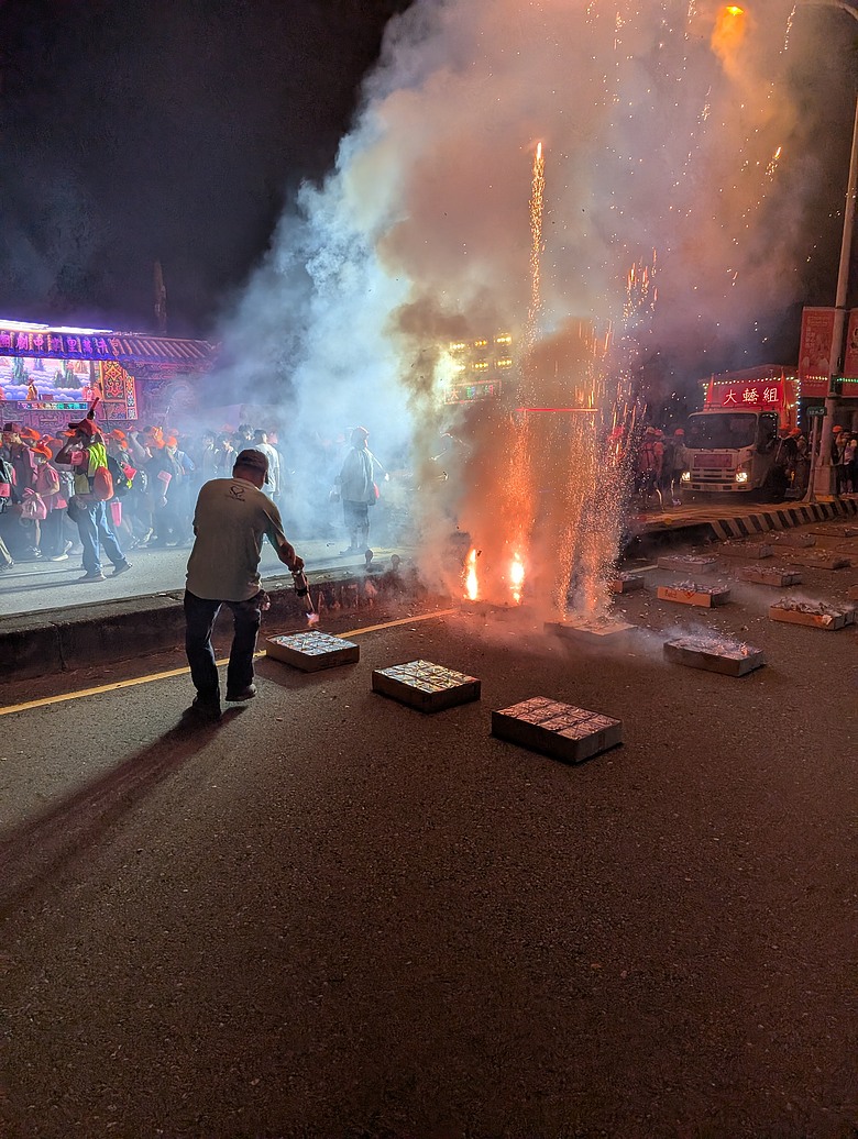 點我看大圖 2026 進香大白 白沙媽進香 地表最強的散步之旅 熱血熬夜12小時