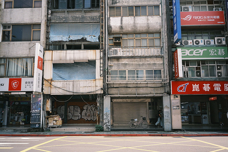 PANASONIC S9 | 深光 sg-image 35mm f2.2 | L mount 鏡頭 | 簡易開箱 | LUT隨拍圖多 | 暨S9手柄分享