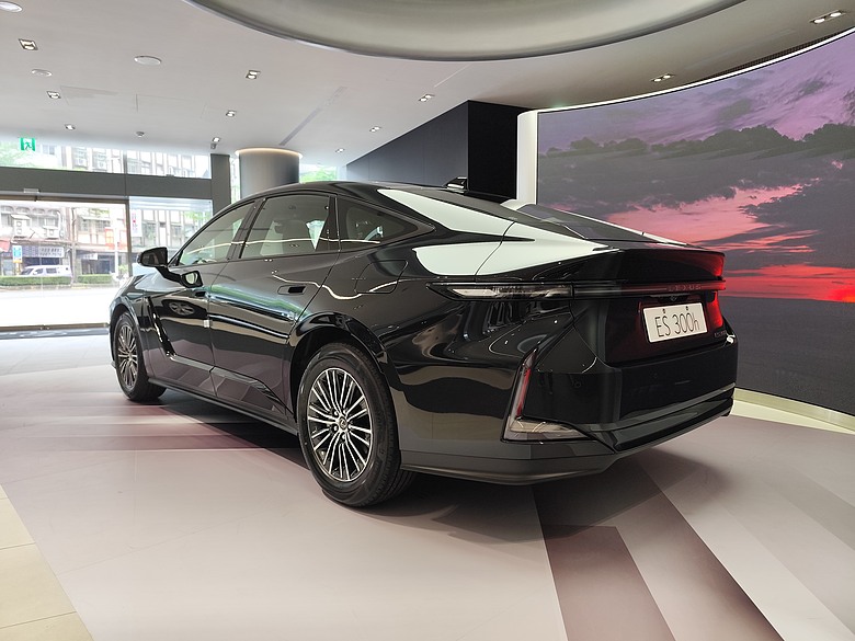 2026 LEXUS ES300H 新車展間直擊!!