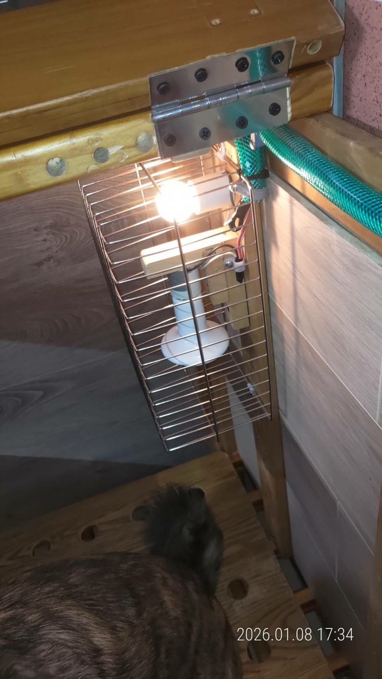 DIY 自家庭院狗屋