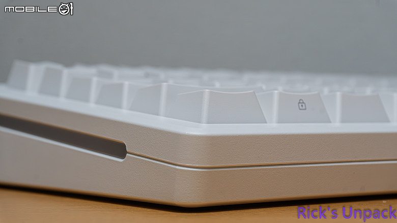 【開箱】磁軸機械軸雙重並行 | Glorious GMMK 3 HE 75 WHITE
