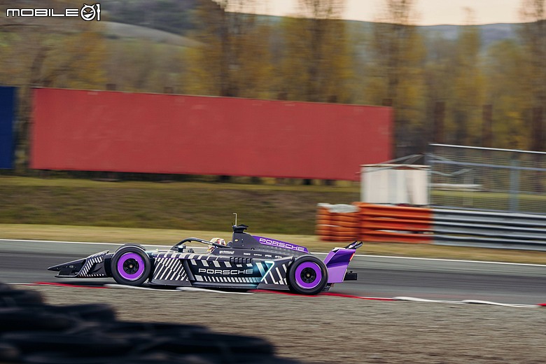 【海外新訊】迎接Gen4世代，性能全面升級 ，Porsche推出975 RSE Formula E賽車！