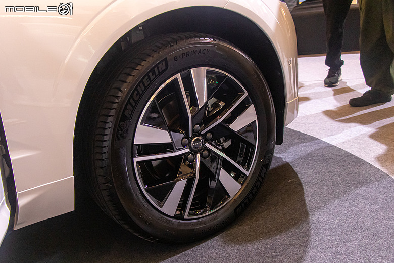 【採訪】Volvo XC60 二次小改款正式登台，三車型、239萬元起！