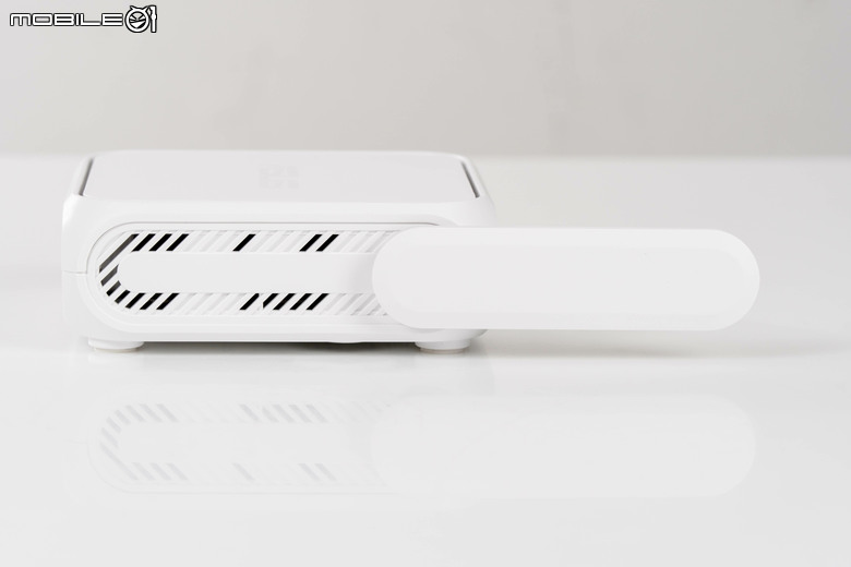 ASUS RT-BE58 Go 雙頻迷你路由器開箱 輕巧身形讓外出辦公也能架構安全私人網路