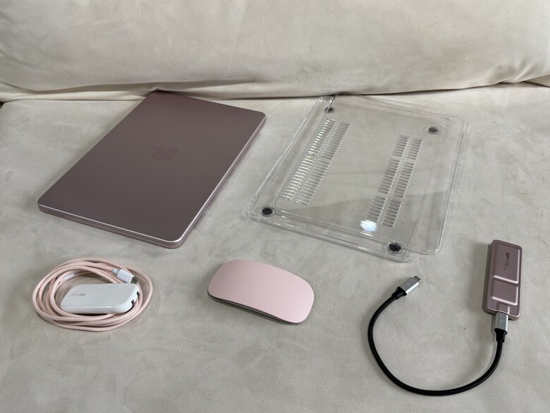 開箱 MacBook Neo 姻粉色 256GB 台灣公司貨 4/24