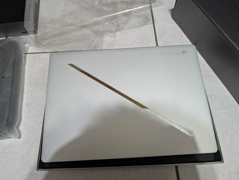 我的新筆電-ROG Zephyrus G14 (2026) GU405簡單開箱