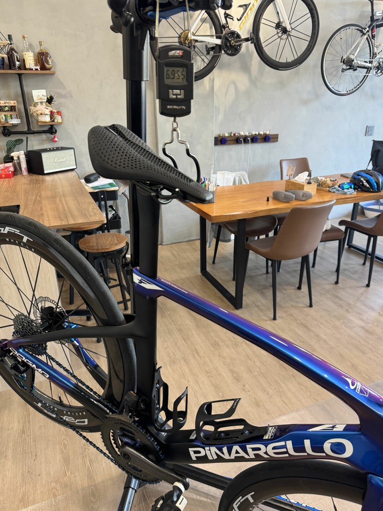 開箱 PINARELLO DOGMA F 2026