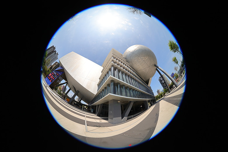 Canon RF 7-14mm F2.8-3.5L Fisheye STM 評測報告｜當圓周遇上對角線、探索 190° 的極限視覺張力！