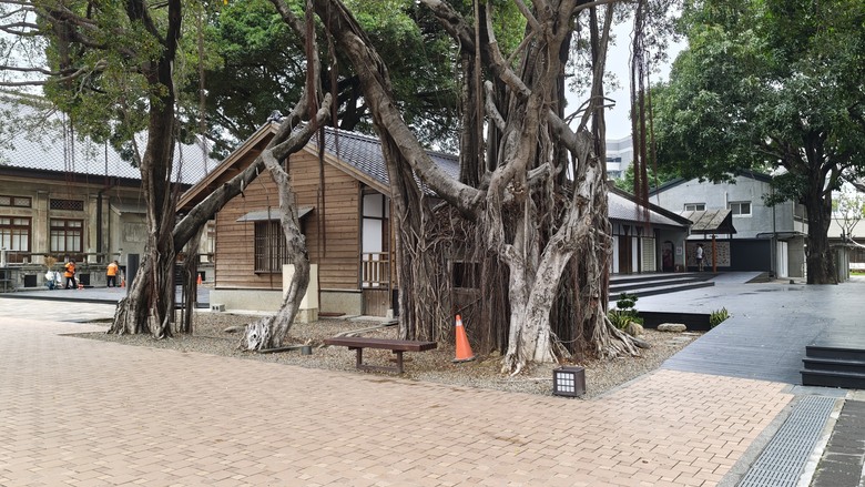 我們家的兩天一夜中部之旅 - 九九峰動物樂園 / 台中林酒店 / 三山燒肉 / 不二糕餅 / 國家漫畫博物館 /Coffee Stopover